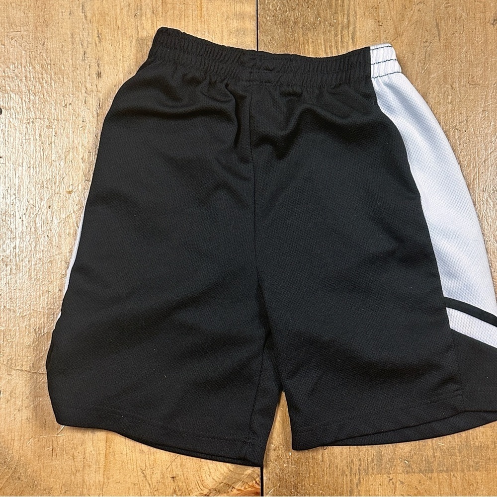 Mad Game Boys Black & White sport shorts 16 / 18 Good Condition!